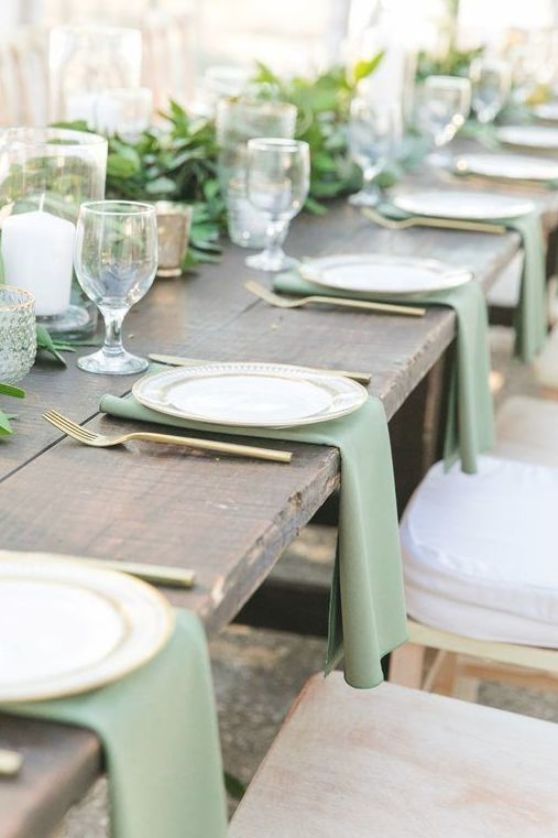 Esküvői színek zöld esküvői asztal dekoráció