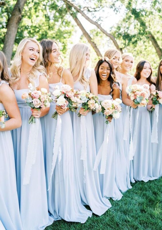 Esküvői színek 2022-ben Szóda menyasszonyi ruha színek